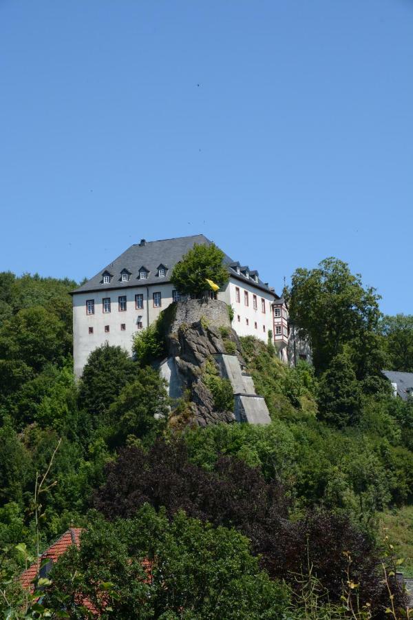 Ferienwohnung Burgblick Bilstein Exterior photo