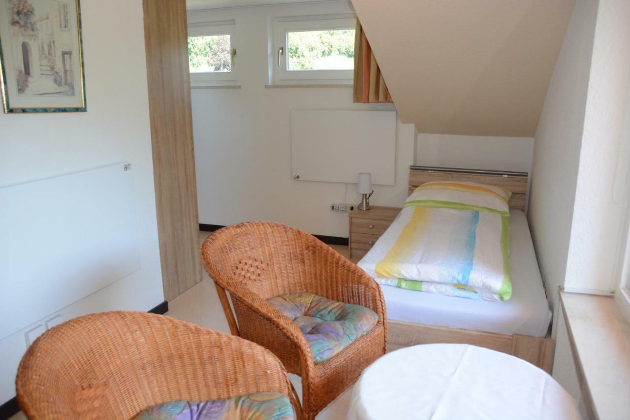 Ferienwohnung Burgblick Bilstein Exterior photo